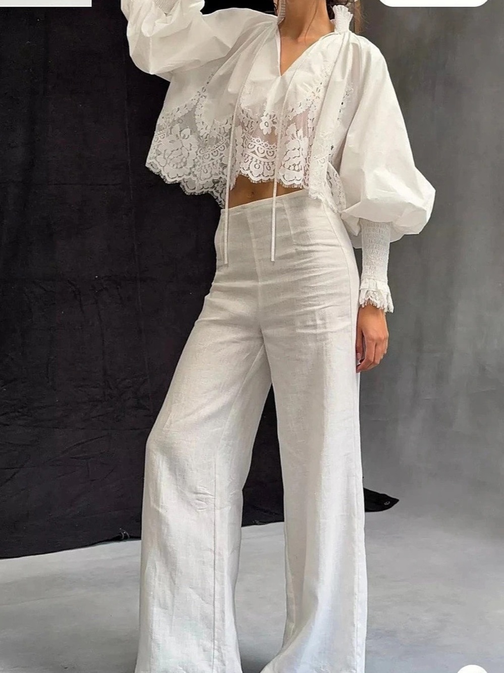 Mare Mare Estelle Lace
Trimmed Balloon-Sleeve Blouse - Picture 5 of 8